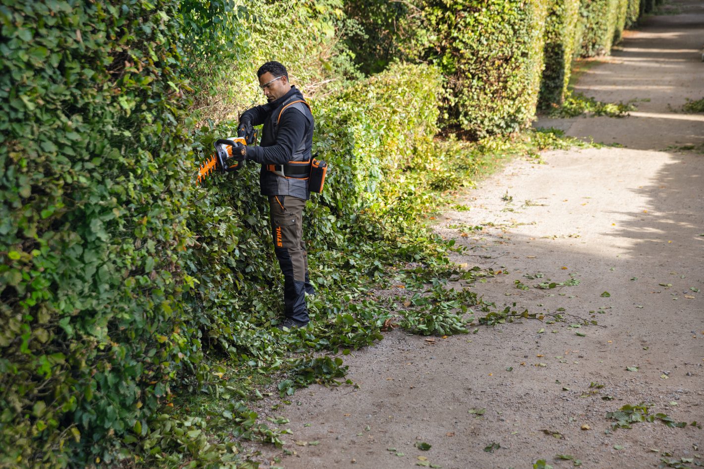 STIHL HSA 130 T (lama da 75cm) (AP) (solo corpo macchina)