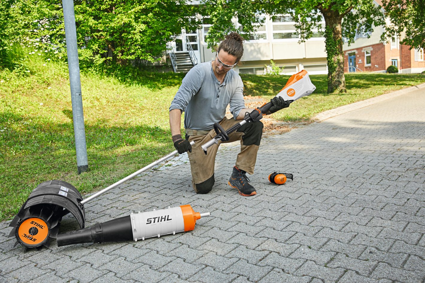 STIHL KMA 135 R (AP) (solo corpo macchina)